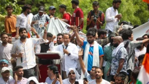 दिल्ली अलर्ट पर: सीपी शाम 6:30 बजे तक बंद, सरकार से बातचीत का प्रस्ताव ठुकराकर CJP अपनी मांग पर अड़ा…