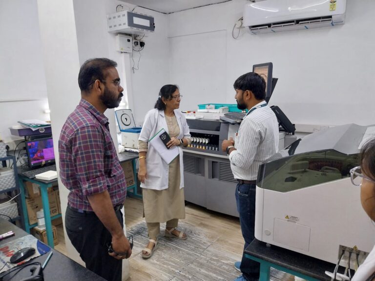बिना पंजीयन के संचालित पेथ केयर डायग्नोस्टिक सेंटर को किया सील (3)